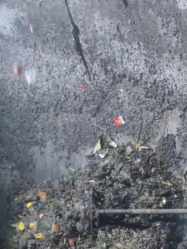 江边乡污水池清理